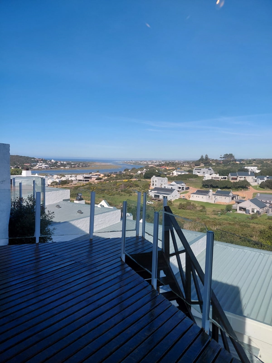 3 Bedroom Property for Sale in Stilbaai Wes Western Cape